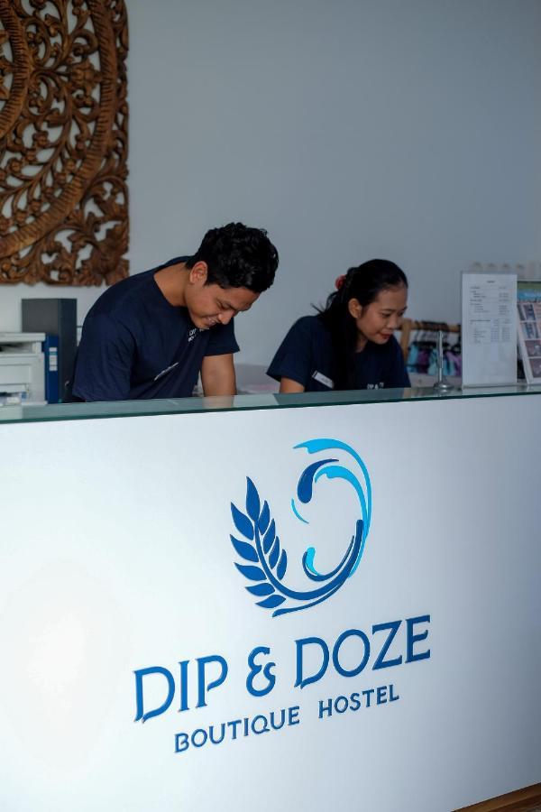 Dip & Doze Living Hostel Canggu Exterior foto
